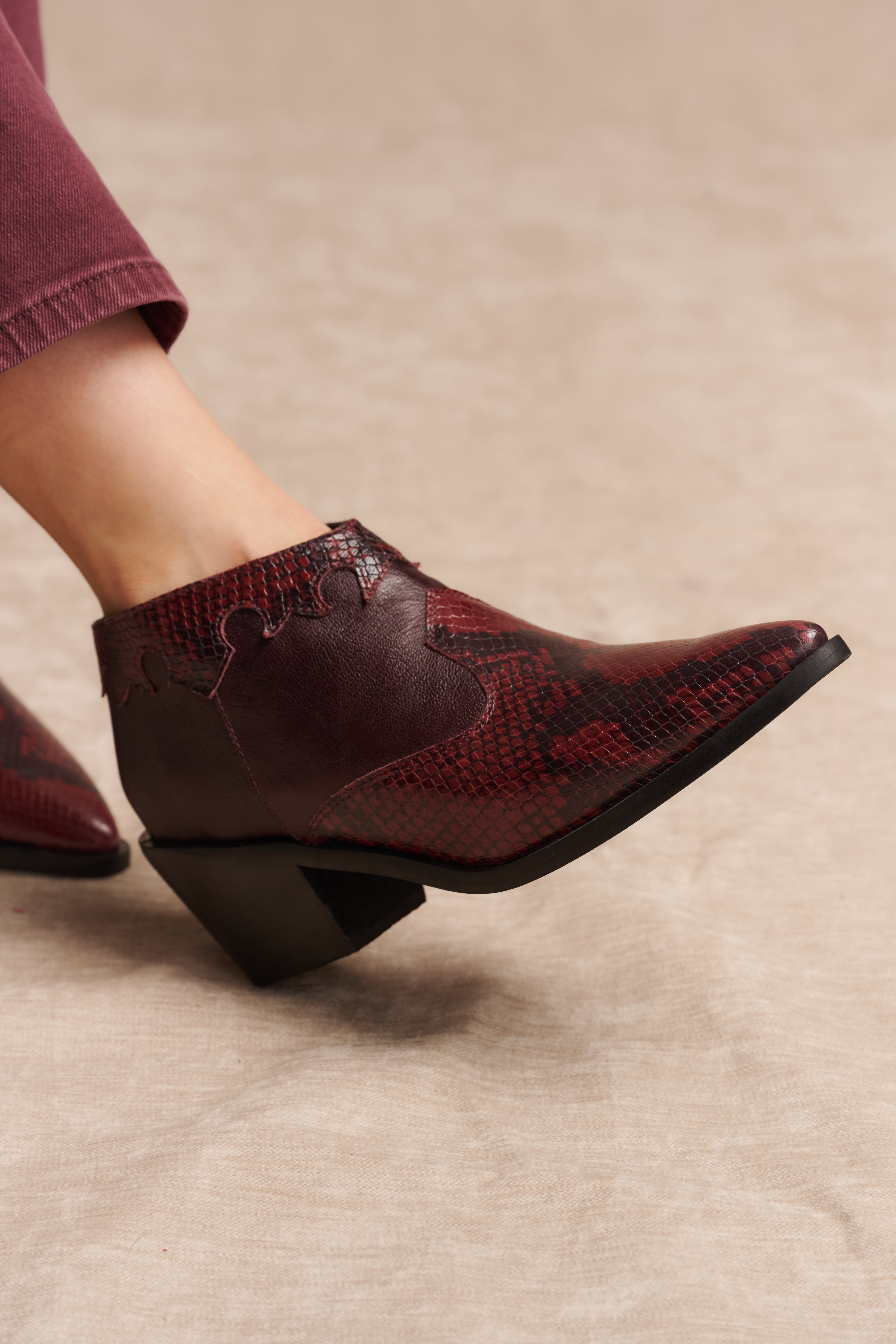 TUCSON BURGUNDY CYBER CAPSULLE
