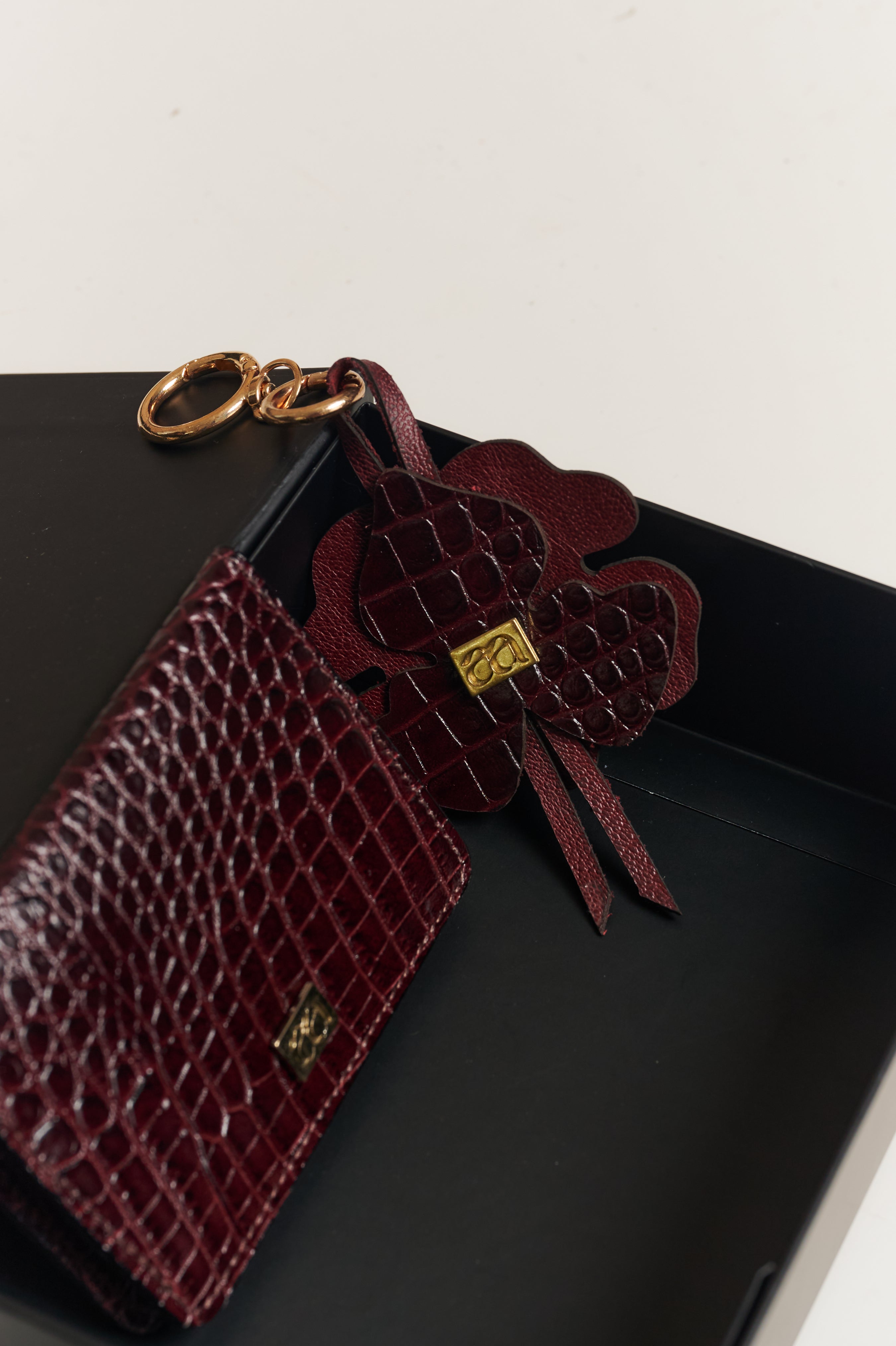 SET DLM BURGUNDY