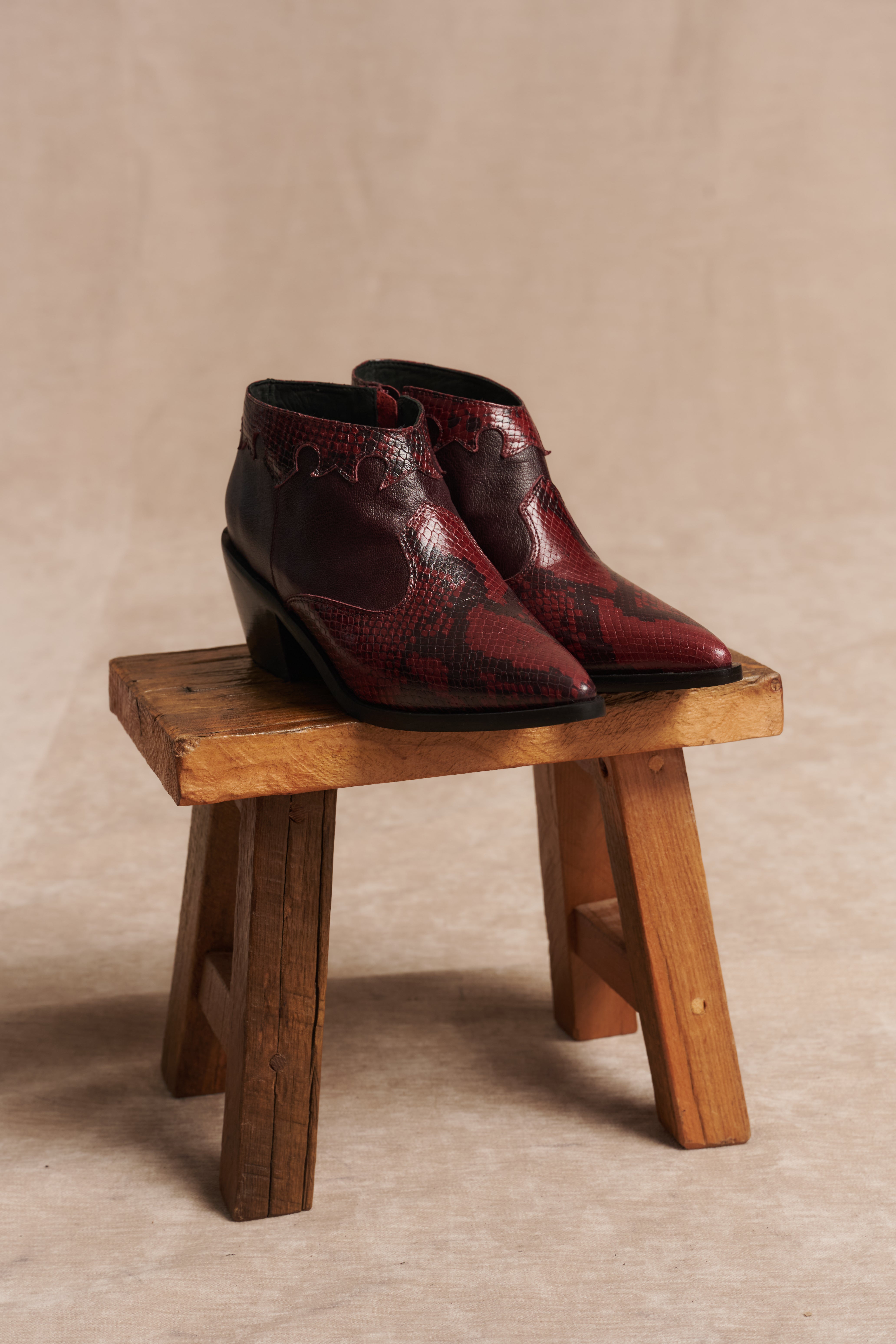 TUCSON BURGUNDY CYBER CAPSULLE